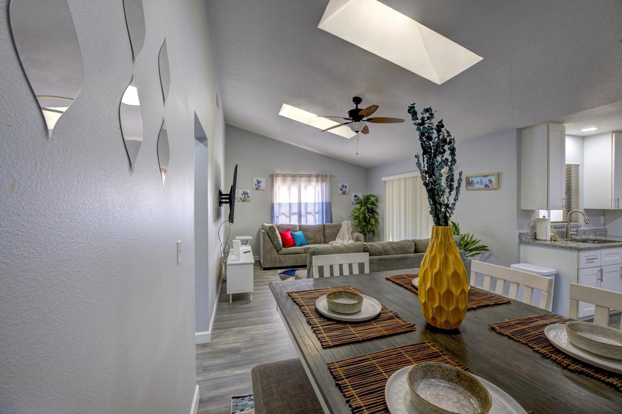 Family Fun Ping Pong, Bbq, Walk To Park Nearby Sarasota Exteriér fotografie